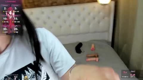 Haku Please help me with your thumbs up its important  online show from February 28, 2025, 11:45 pm