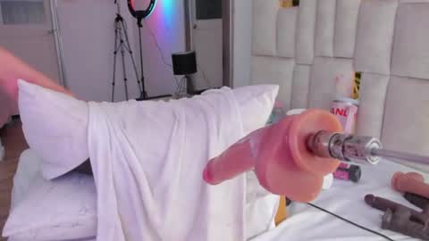 Halie  online show from July 23, 2026, 1:30 am