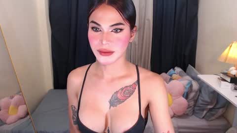 Snapshot of haliya_xsamer chatting on July 23, 2026, 8:01 am Selena the real cummer online show from July 23, 2026, 8:01 am