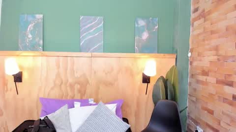 Halley Lorens online show from February 14, 2026, 7:10 pm