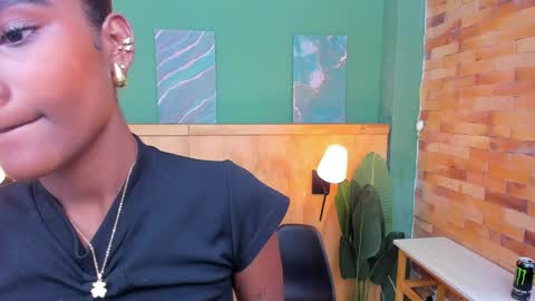 Halley Lorens online show from March 31, 2026, 7:25 pm