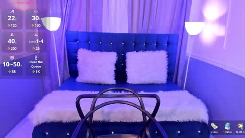 Halls Red online show from February 25, 2025, 9:46 pm