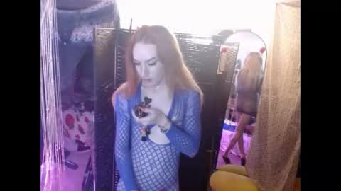 Snapshot of halovalentine chatting on September 28, 2025, 2:06 am halovalentine online show from September 28, 2025, 2:06 am