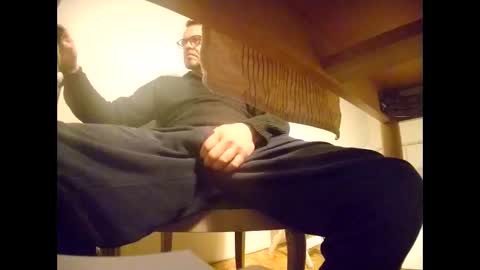 Snapshot of hamburg9135 chatting on March 14, 2026, 8:36 pm hamburg9135 online show from March 14, 2026, 8:36 pm