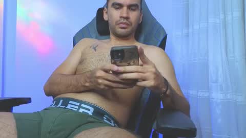 hamiltong12 online show from February 26, 2026, 11:37 pm