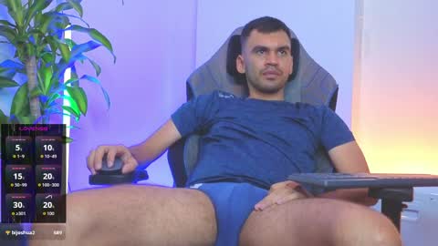 hamiltong12 online show from May 22, 2026, 2:30 am