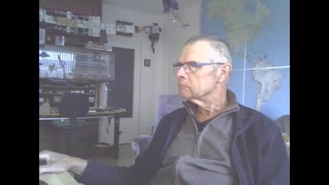 Snapshot of hamto65 chatting on February 13, 2025, 4:07 pm Prefer men 80 online show from February 13, 2025, 4:07 pm