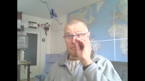 Snapshot of hamto65 chatting on February 16, 2025, 3:48 pm Prefer men 80 online show from February 16, 2025, 3:48 pm