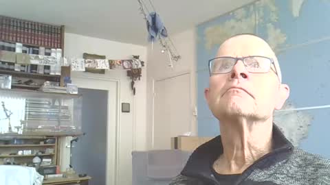 Snapshot of hamto65 chatting on February 23, 2025, 3:51 pm Prefer men 80 online show from February 23, 2025, 3:51 pm