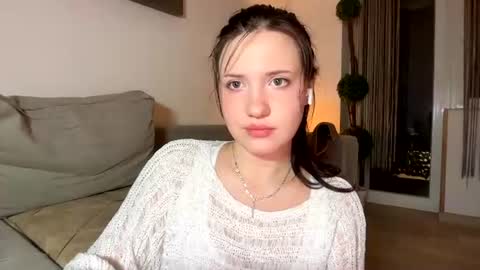 hanahwoods online show from July 24, 2026, 1:58 am