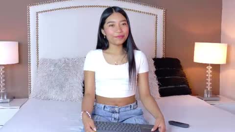 Snapshot of hanaluna chatting on July 18, 2026, 2:10 pm Hanna online show from July 18, 2026, 2:10 pm