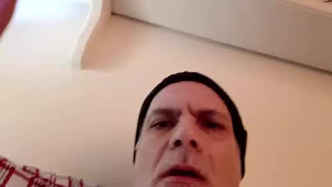 Snapshot of hand69someguy chatting on January 19, 2025, 2:47 am hand69someguy online show from January 19, 2025, 2:47 am