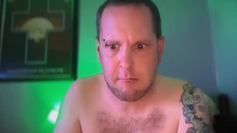 hand_banana_420 online show from September 16, 2025, 1:39 am