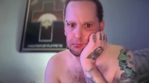 hand_banana_420 online show from March 1, 2026, 7:38 pm