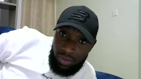 Snapshot of handsome_king30 chatting on December 17, 2024, 8:10 pm handsome king online show from December 17, 2024, 8:10 pm