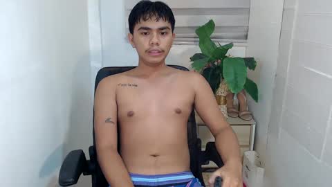 Snapshot of handsome_vanana chatting on March 1, 2025, 12:12 pm handsome_vanana online show from March 1, 2025, 12:12 pm