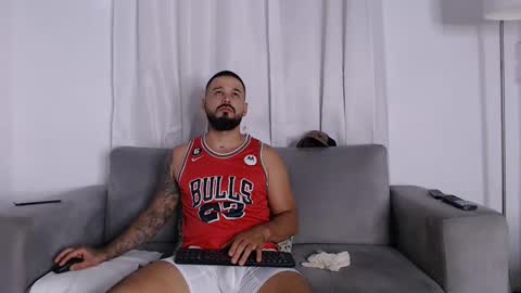 Handsomen online show from February 27, 2026, 3:39 am