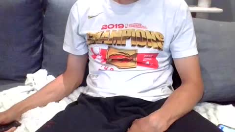 HandsomeStranger online show from June 16, 2026, 12:57 am