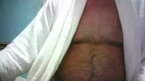 handymanforyou177322 online show from April 16, 2026, 10:23 pm