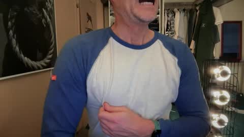 Snapshot of hankmoody6 chatting on January 19, 2025, 4:04 pm hanky online show from January 19, 2025, 4:04 pm