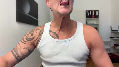 Snapshot of hankmoody6 chatting on September 22, 2025, 7:54 am hanky online show from September 22, 2025, 7:54 am