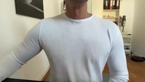 Snapshot of hankmoody6 chatting on October 1, 2025, 9:37 am hanky online show from October 1, 2025, 9:37 am