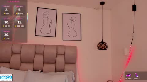 hanna__evans_ online show from March 6, 2026, 11:28 am