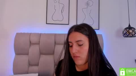 Snapshot of hanna__evans_ chatting on May 15, 2026, 11:39 am hanna__evans_ online show from May 15, 2026, 11:39 am