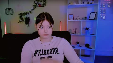 Snapshot of hanna__moon1 chatting on May 25, 2026, 6:58 pm Hanna online show from May 25, 2026, 6:58 pm