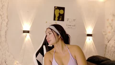 hanna_brownsxy online show from March 25, 2026, 4:29 am