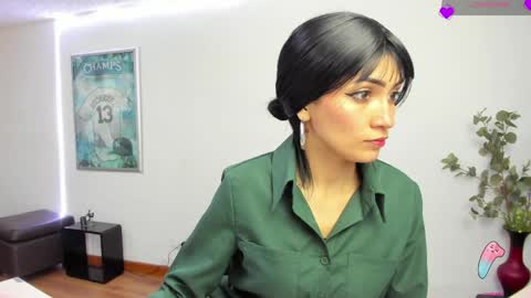 Sara online show from June 1, 2026, 1:02 pm