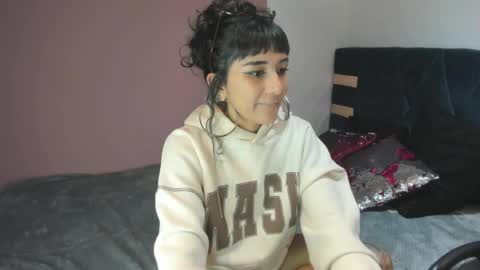 Hanna clark online show from June 8, 2026, 11:54 am