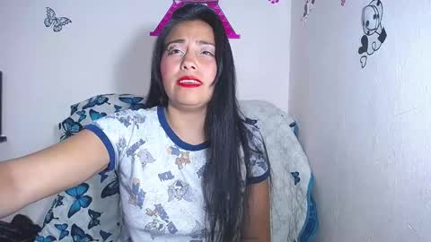 Snapshot of hanna_girl21 chatting on February 21, 2025, 4:51 am HANNA online show from February 21, 2025, 4:51 am