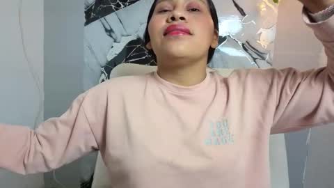 Snapshot of hanna_goldenst chatting on November 21, 2025, 10:19 pm hanna_goldenst online show from November 21, 2025, 10:19 pm