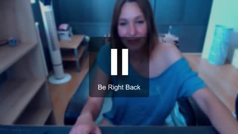 hanna_ha online show from June 4, 2026, 1:28 pm