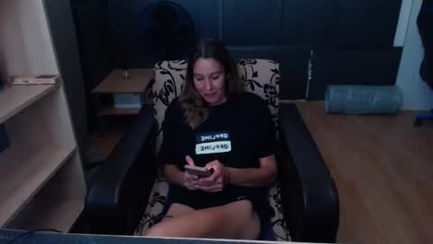 hanna_ha online show from July 22, 2026, 5:49 pm