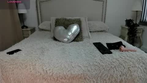 Hanna Klover online show from May 25, 2026, 12:22 pm
