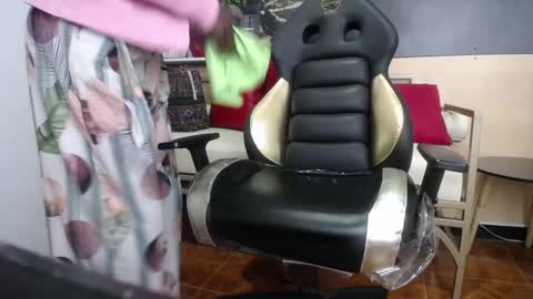 Snapshot of hanna_lamber chatting on January 9, 2025, 1:50 am hanna_lamber online show from January 9, 2025, 1:50 am