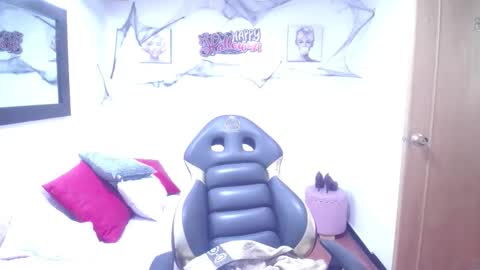 Snapshot of hanna_lamber chatting on October 16, 2025, 11:55 am hanna_lamber online show from October 16, 2025, 11:55 am