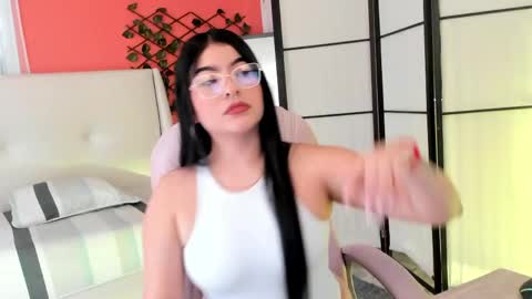 Hanna online show from April 18, 2026, 7:18 pm