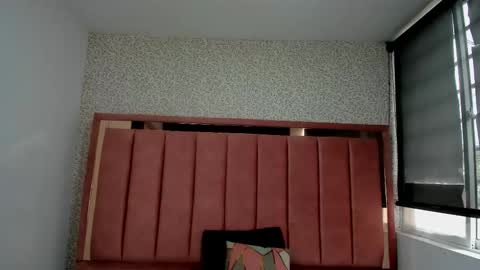 Snapshot of hanna_lee__ chatting on October 8, 2025, 7:33 pm H A N N A online show from October 8, 2025, 7:33 pm