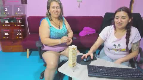 Snapshot of hanna_mature01 chatting on November 27, 2025, 1:40 am Hanna online show from November 27, 2025, 1:40 am