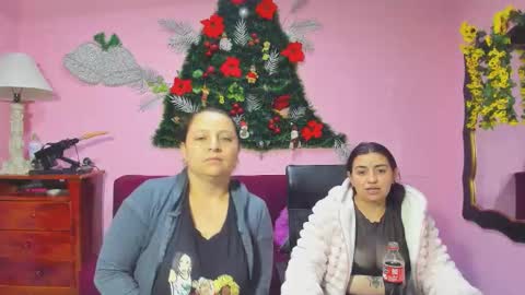 Snapshot of hanna_mature01 chatting on December 19, 2025, 12:50 am Hanna online show from December 19, 2025, 12:50 am