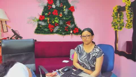 Snapshot of hanna_mature01 chatting on January 19, 2026, 12:42 pm Hanna online show from January 19, 2026, 12:42 pm