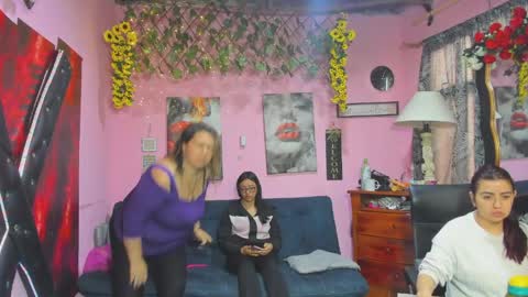 Snapshot of hanna_mature01 chatting on April 7, 2026, 11:54 am Hanna online show from April 7, 2026, 11:54 am