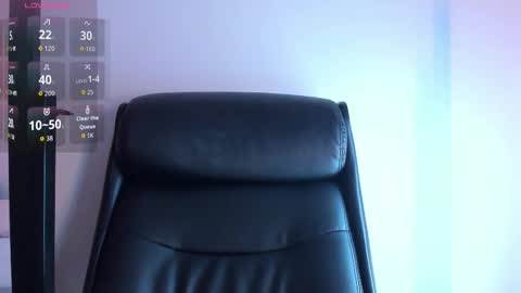 Snapshot of hanna_moonlight_ chatting on October 10, 2025, 8:41 pm Hanna online show from October 10, 2025, 8:41 pm