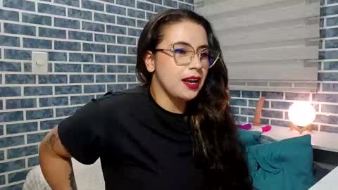 hanna_moons online show from March 6, 2026, 12:40 am