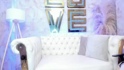 Snapshot of hanna_slut chatting on May 13, 2026, 2:31 am EVA online show from May 13, 2026, 2:31 am