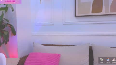 Snapshot of hanna_squirt_1 chatting on June 1, 2026, 10:28 am HANNA SOFIA online show from June 1, 2026, 10:28 am