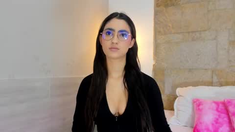 Snapshot of hannaconnorr chatting on September 22, 2025, 7:27 pm Hanna Connor online show from September 22, 2025, 7:27 pm